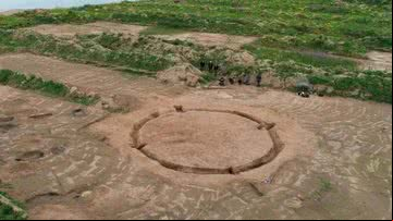 Grande túmulo da Idade do Bronze encontrado na Alemanha - Divulgação/LWL-Archaeology for Westphalia/Andreas Wibbe