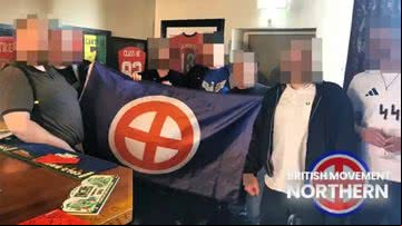 Imagens mostraram o grupo com bandeiras nazistas - Reprodução/British Movement Northern