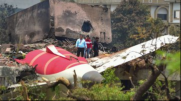 Avião caiu na Índia na última quinat - Getty Images