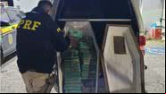 PRF encontrou 50 kg de cocaína em caixão - Divulgação / PRF
