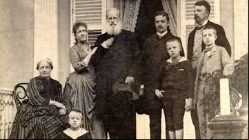 Última foto da família imperial brasileira - Wikimedia Commons/Otto Hees