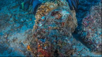 Cabeça de estátua grega de Hércules encontrada em naufrágio de 2000 anos - Divulgação/Antikythera Press Release: "Return to Antikythera 2022"/Nikos Giannoulakis